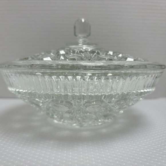 Indiana Glass Windsor Clear Glass 7-1/2" Bowl with Lid - Picture 3 of 5
